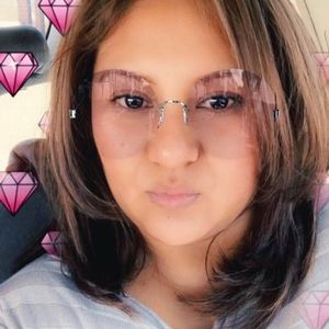 Meet your Posher, Imelda